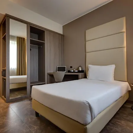 Klima Fiere Ξενοδοχείο 4*